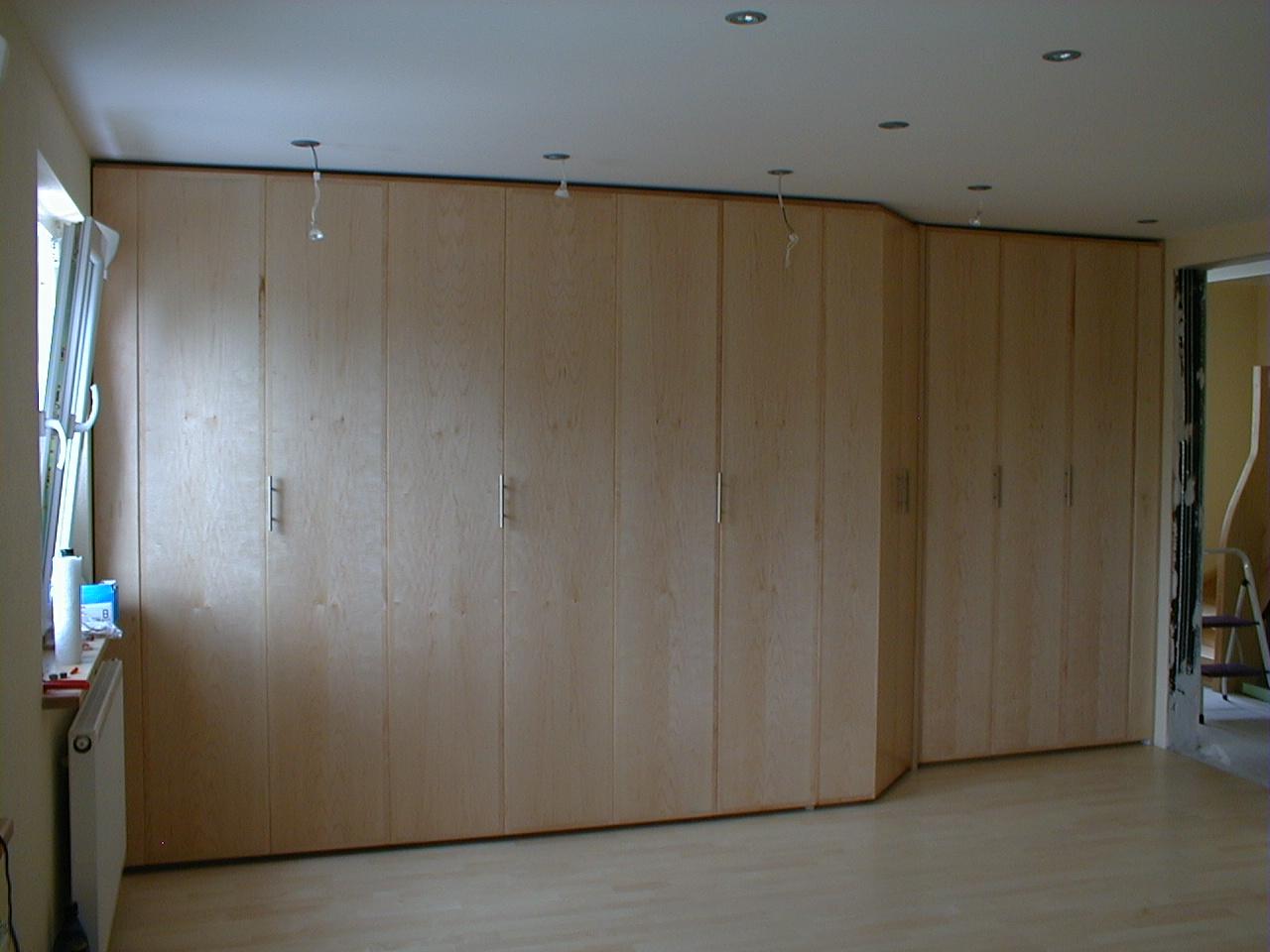 2 Einbauschrank 01